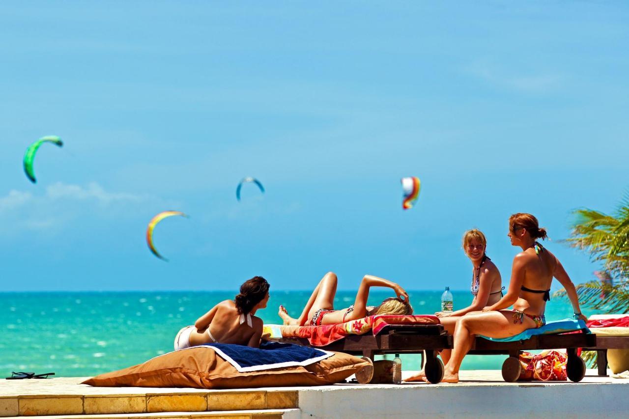 Windtown Beach Hotel Кумбуку Екстер'єр фото